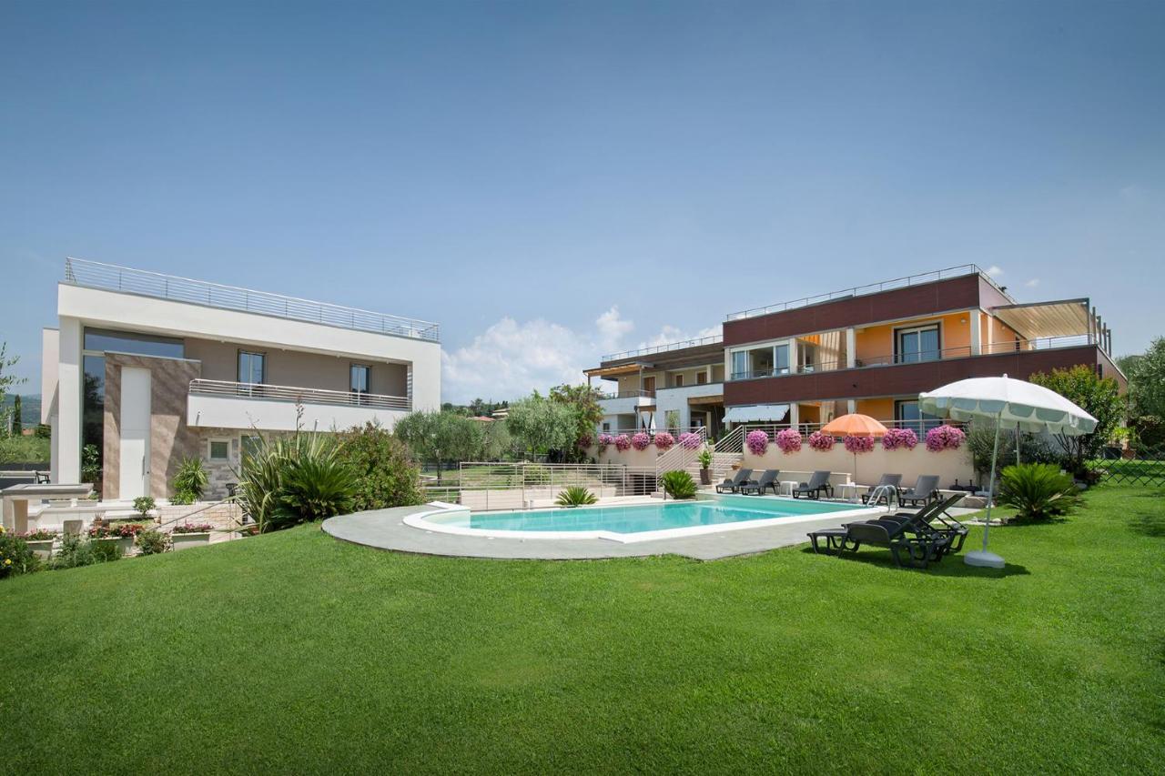 Villa Aurora-Holiday Home Apt 2 Бардолино Екстериор снимка
