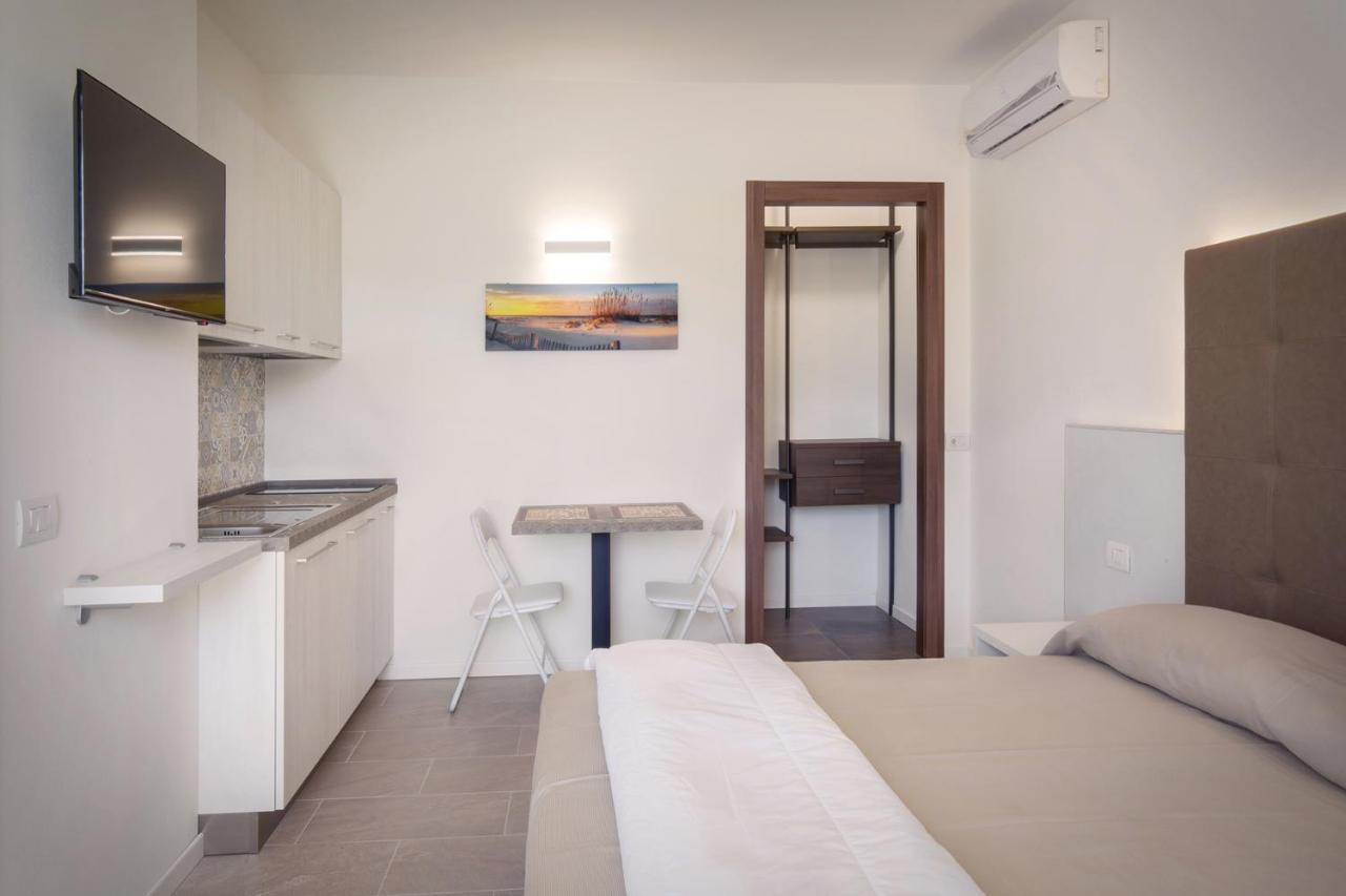 Villa Aurora-Holiday Home Apt 2 Бардолино Екстериор снимка